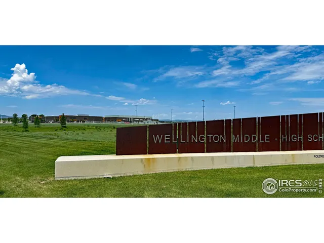 $499,999 | 3268 White Buffalo Drive, Wellington, CO 80549