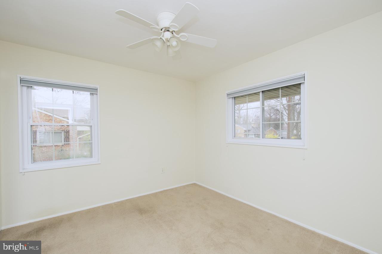 5509 Glenallen Street Springfield, VA 22151 - Photo 21 of 36 an empty room with a window