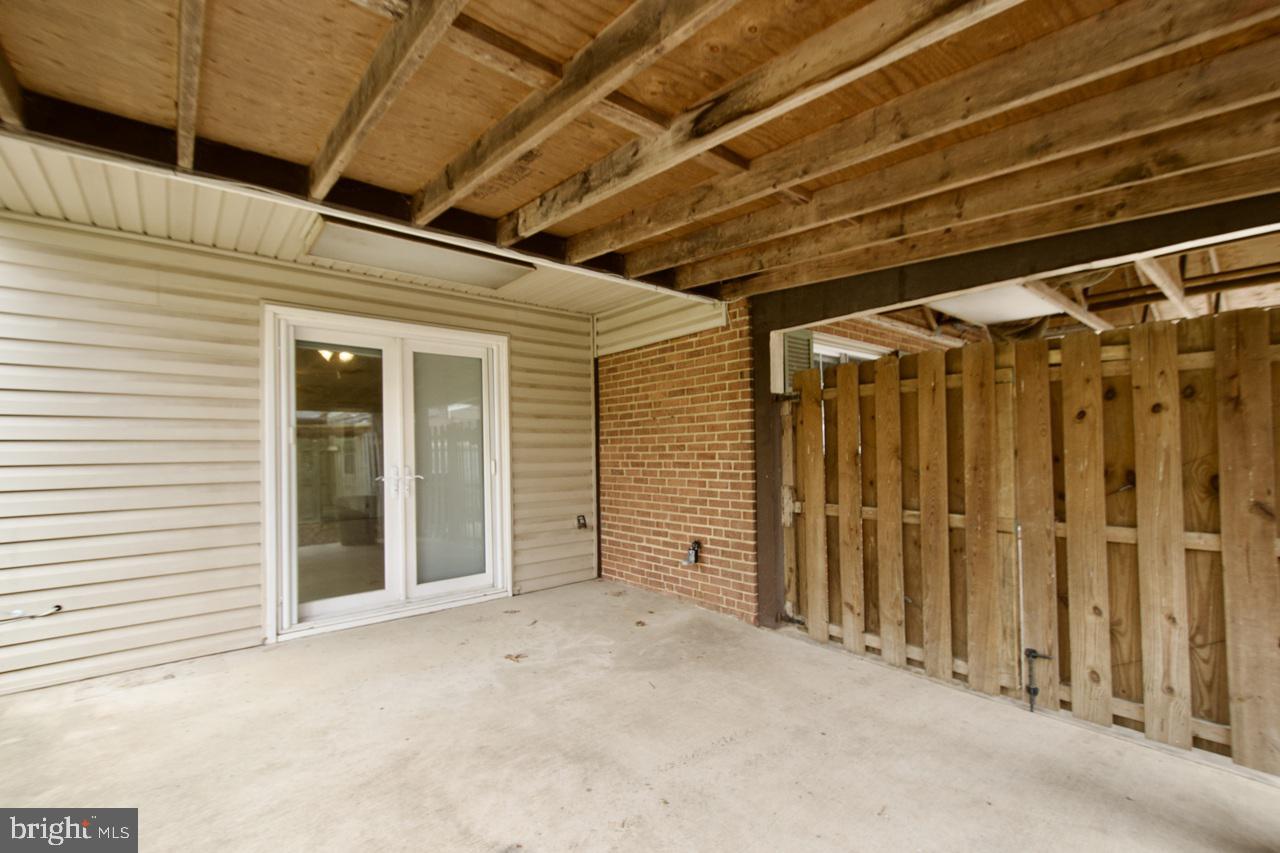 5509 Glenallen Street Springfield, VA 22151 - Photo 30 of 36 a view of a garage