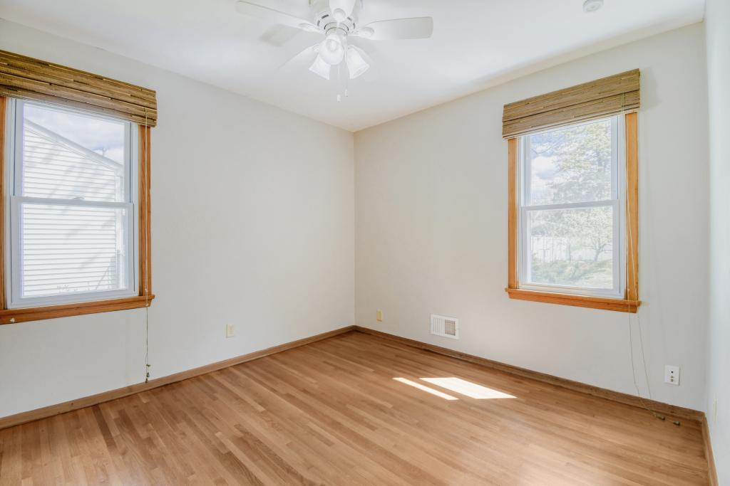 2904 Sheldon Street Roseville, MN 55113 - Photo 15 of 31