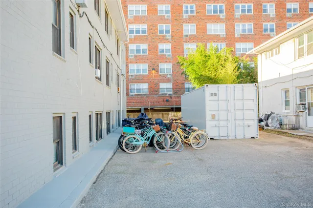 $2,400 | 470 East Broadway, Unit A11, Long Beach, NY 11561