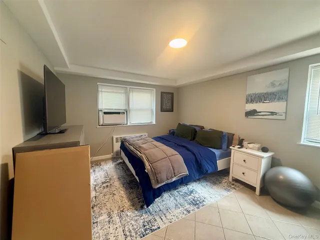 $2,400 | 470 East Broadway, Unit A11, Long Beach, NY 11561