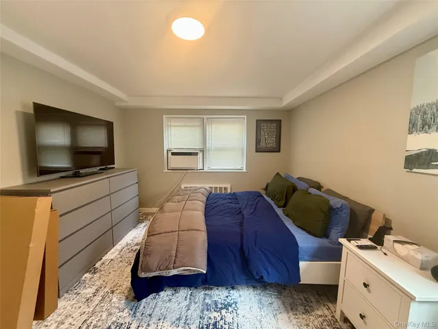 $2,400 | 470 East Broadway, Unit A11, Long Beach, NY 11561