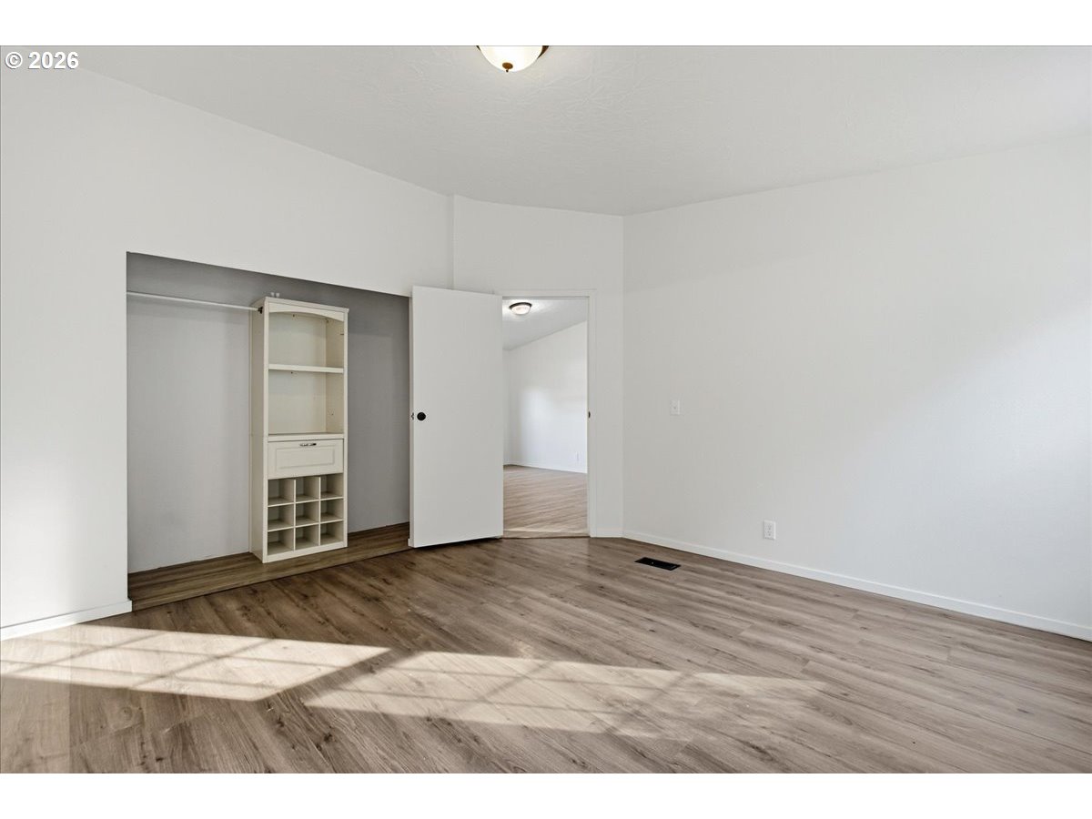 28 South Gee Creek Loop Ridgefield, WA 98642 - Photo 21 of 38 a view of an empty room