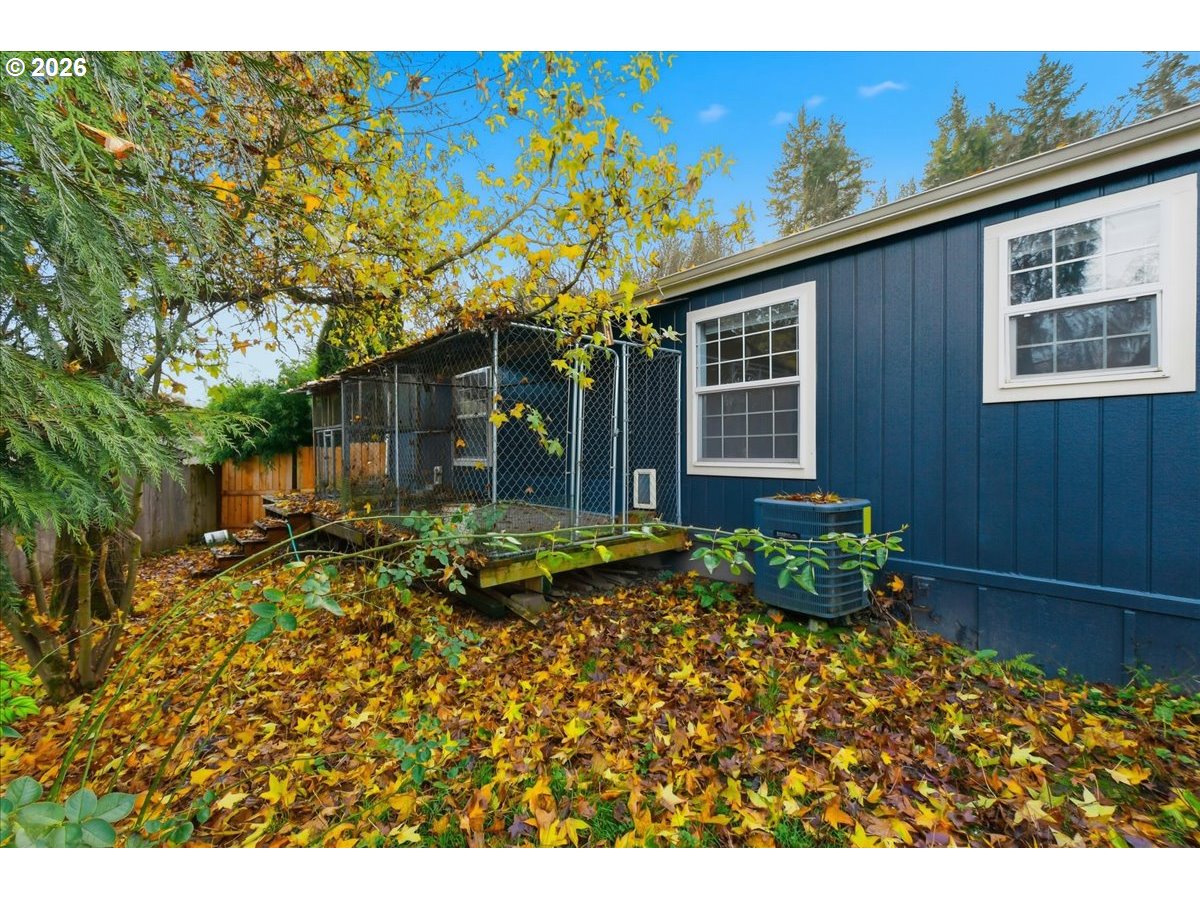 28 South Gee Creek Loop Ridgefield, WA 98642 - Photo 33 of 38 a view of a house with a patio