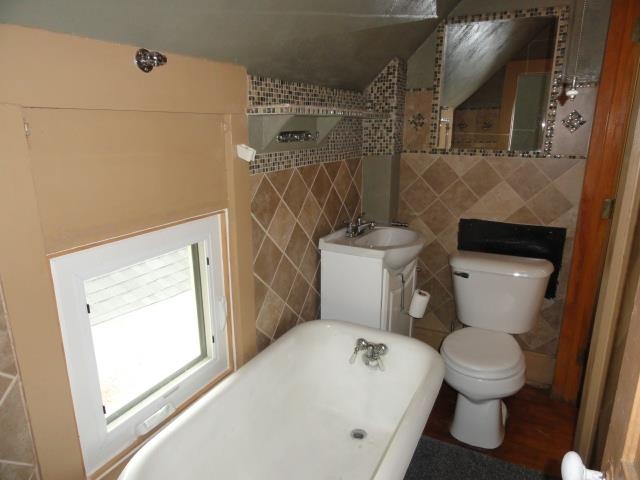 318 North 3rd Street Fort Atkinson, WI 53538 - Photo 43 of 48