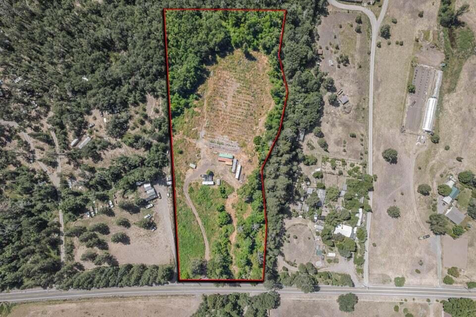 7902 Takilma Road Cave Junction, OR 97523 - Photo 1 of 3 20240614202508310196000000-o