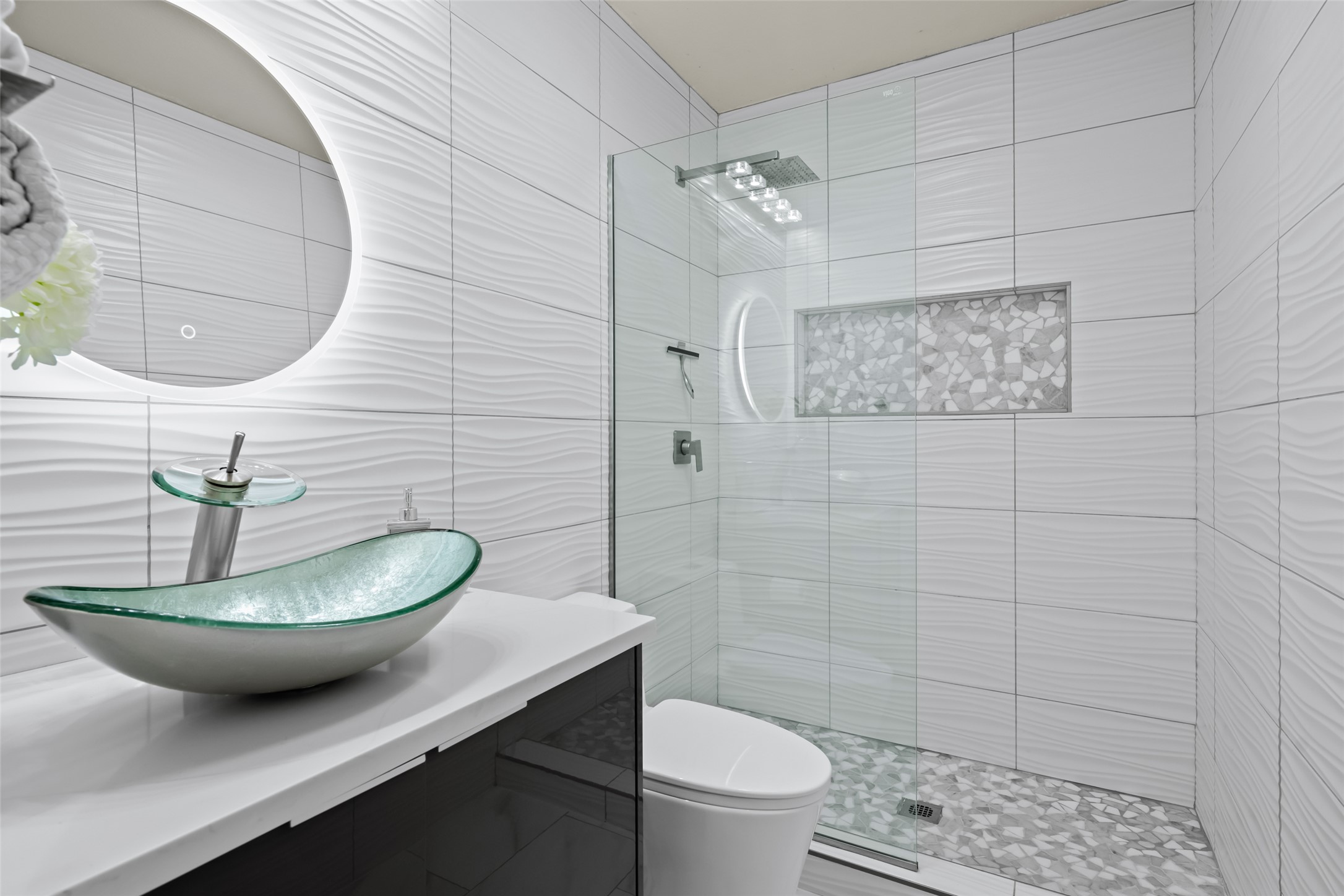 355 Evening Star Kyle, TX 78640 - Photo 15 of 21 a bathroom with a sink a toilet and shower