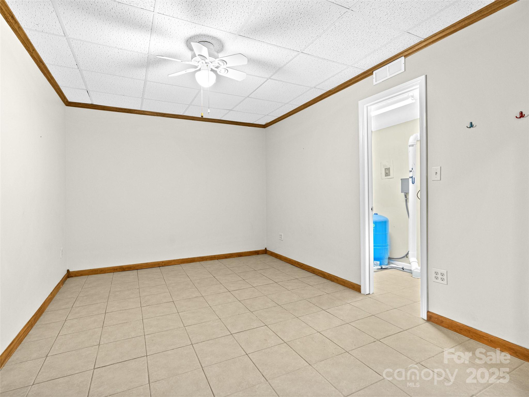 331 Thomas Road Hendersonville, NC 28739 - Photo 40 of 48 Gallery Image 40