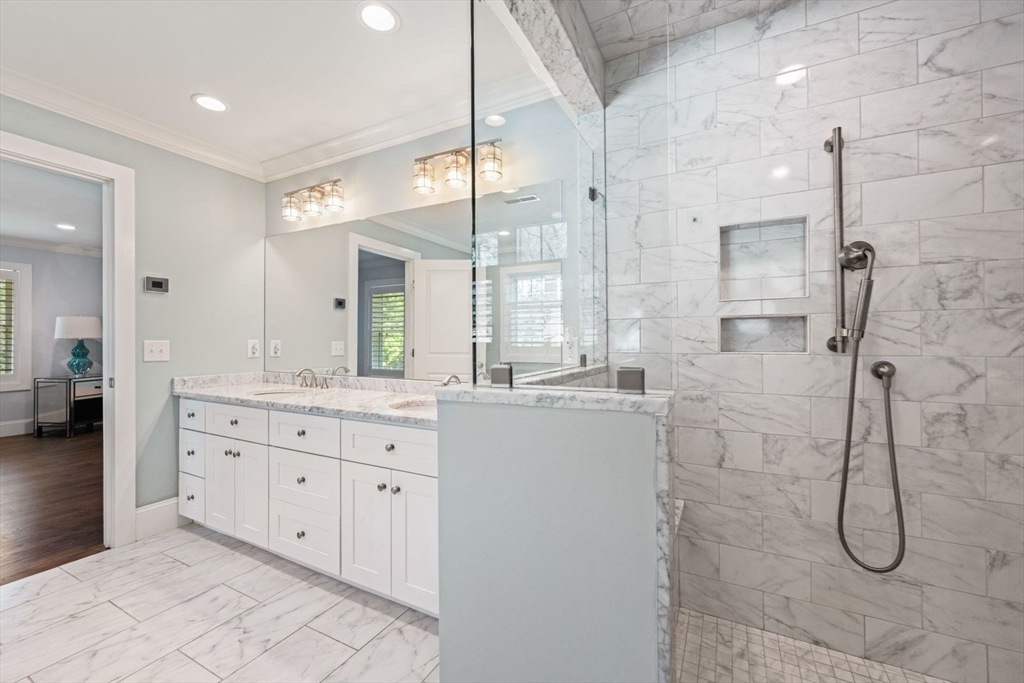 12 Pelham Road Weston, MA 02493 - Photo 21 of 34