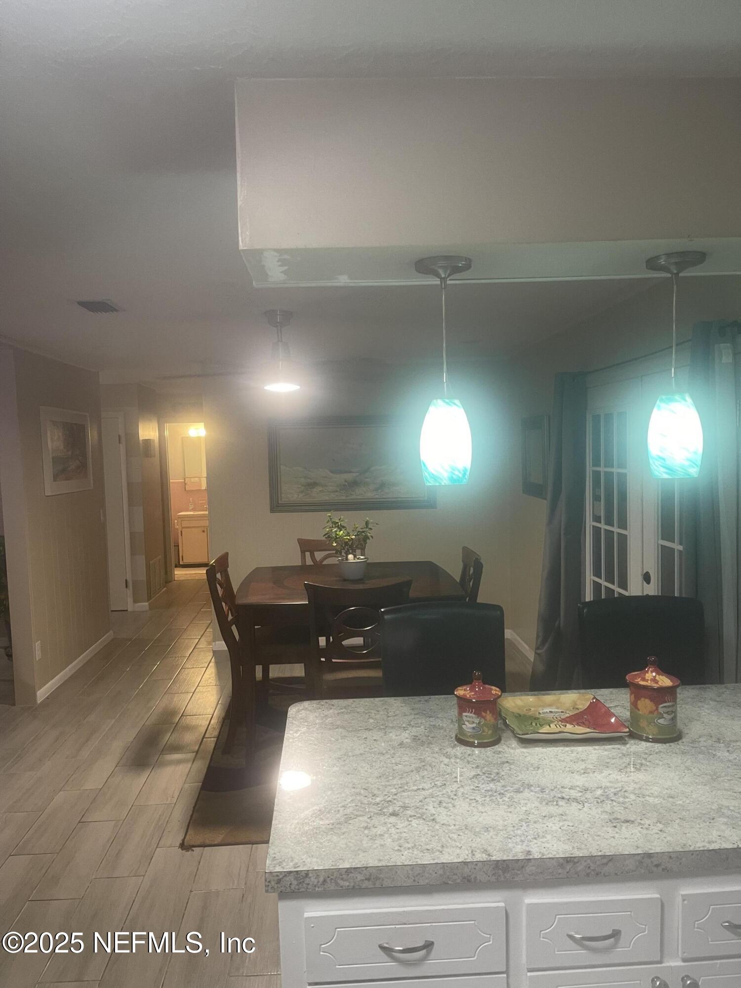 5203 Clarendon Road Jacksonville, FL 32205 - Photo 5 of 12 a view of a lobby area