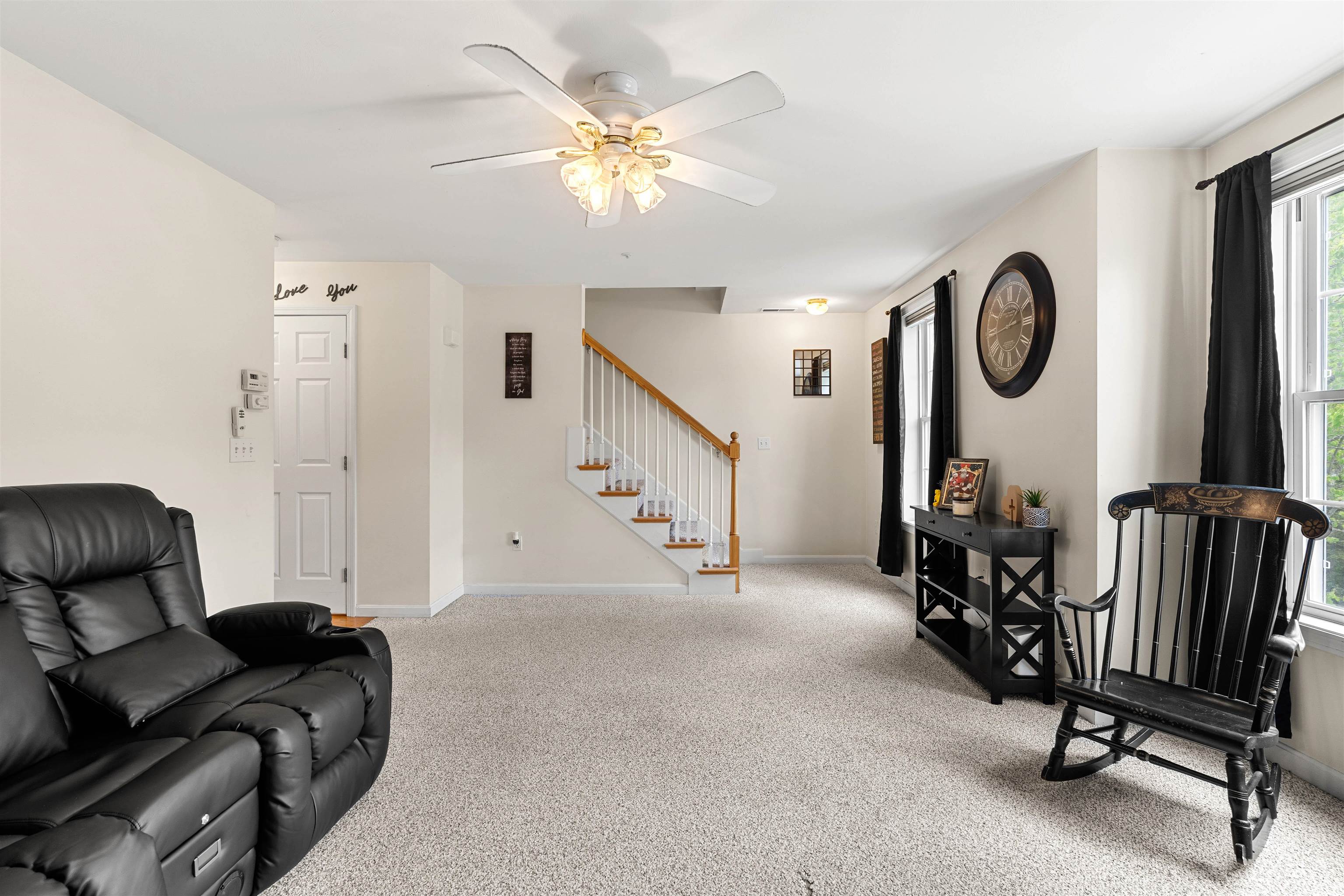 28 Andrew Street Manchester, NH 03104 - Photo 6 of 40