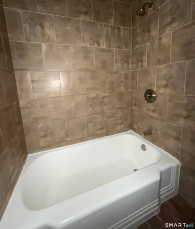 $1,950 | 448 Tudor Street, Waterbury, CT 06704
