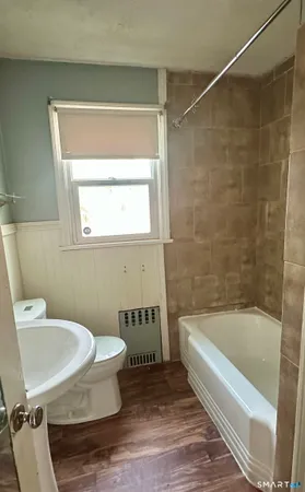 $1,950 | 448 Tudor Street, Waterbury, CT 06704