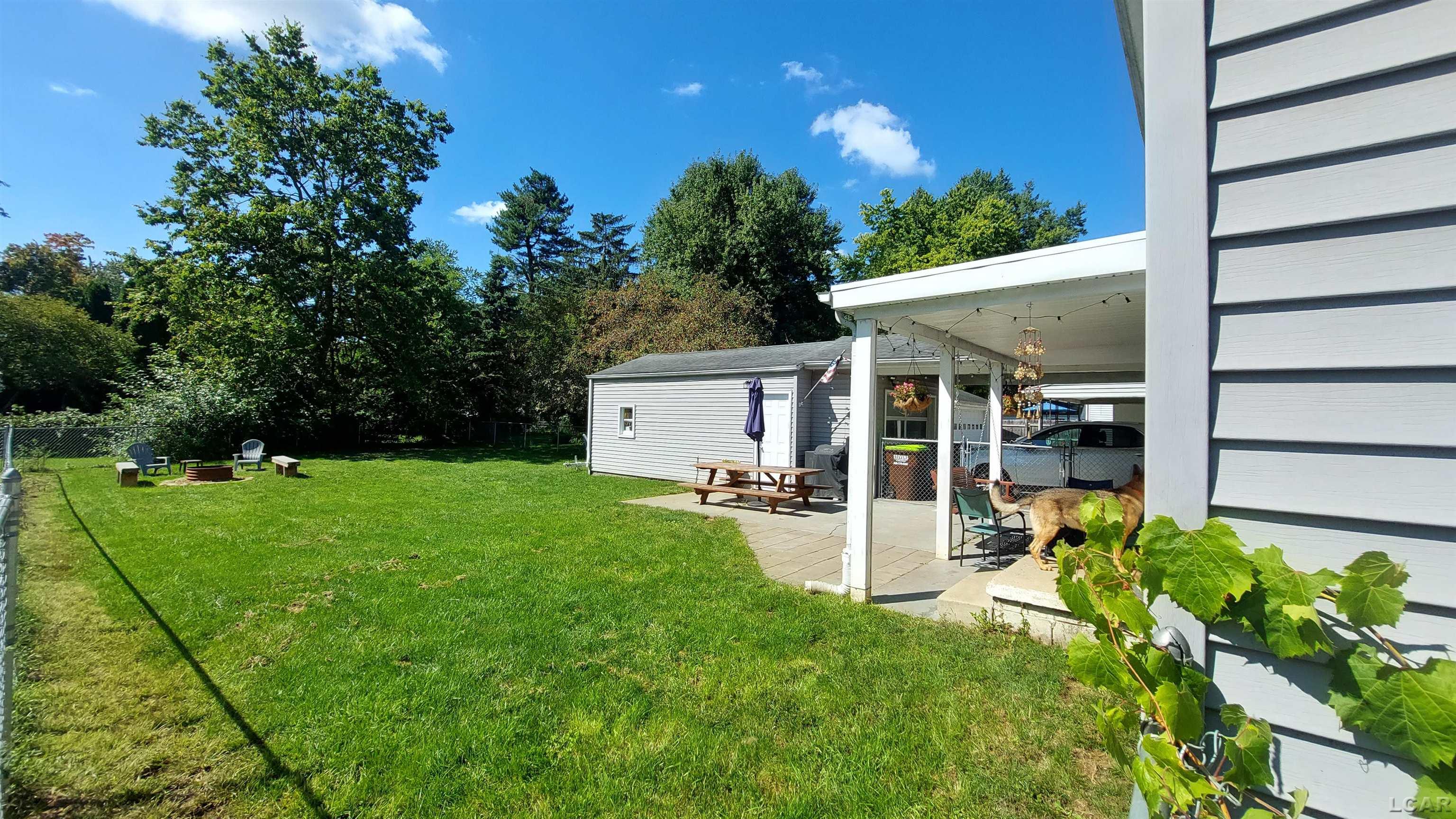 541 Riverside Avenue Adrian, MI 49221 - Photo 6 of 51 50122098-5.JPG