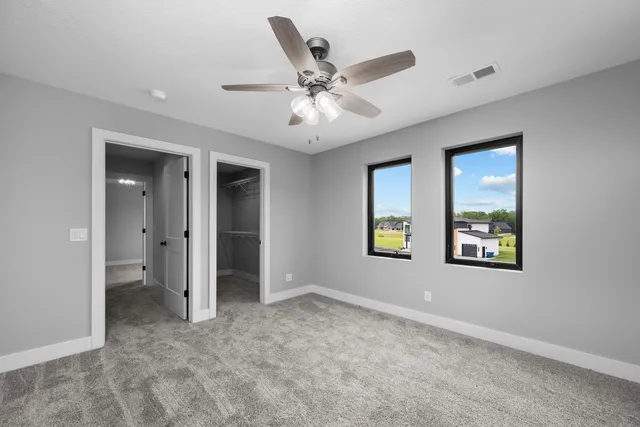 $734,900 | 383 Madison Drive, Riverdale, IA 52722