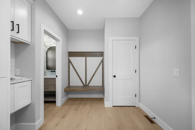 $734,900 | 383 Madison Drive, Riverdale, IA 52722