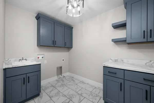 an empty room with an entryway