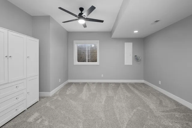 $734,900 | 383 Madison Drive, Riverdale, IA 52722