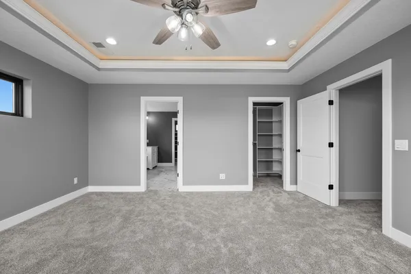 $734,900 | 383 Madison Drive, Riverdale, IA 52722