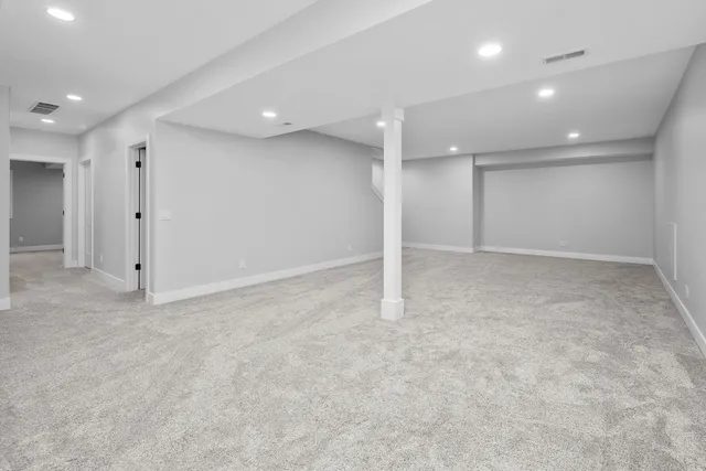 $734,900 | 383 Madison Drive, Riverdale, IA 52722