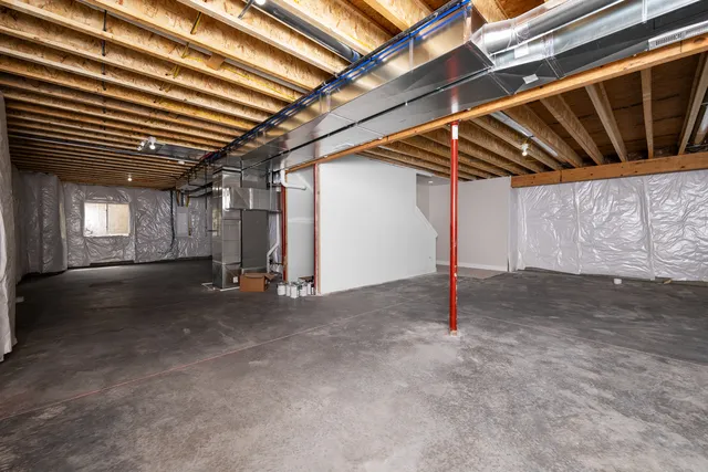 $734,900 | 383 Madison Drive, Riverdale, IA 52722