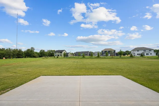 $734,900 | 383 Madison Drive, Riverdale, IA 52722