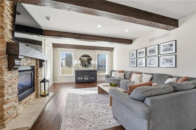 $789,900 | 2809 Northwest Audubon Lane, Lee's Summit, MO 64081