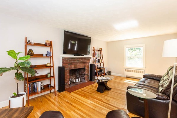 477 Appleton Street Arlington, MA 02476 - Photo 4 of 30