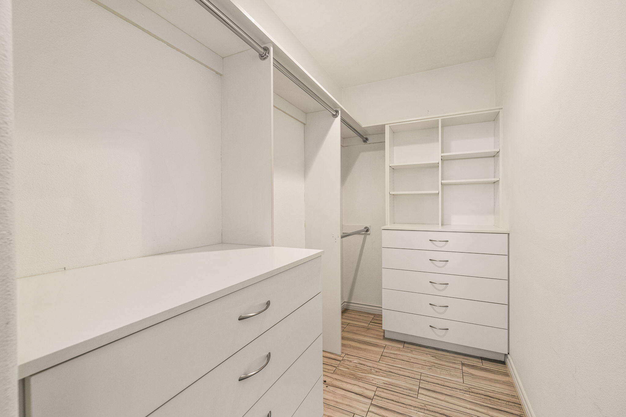 83725 Himalaya Drive Indio, CA 92203 - Photo 5 of 45 a view of walk in closet