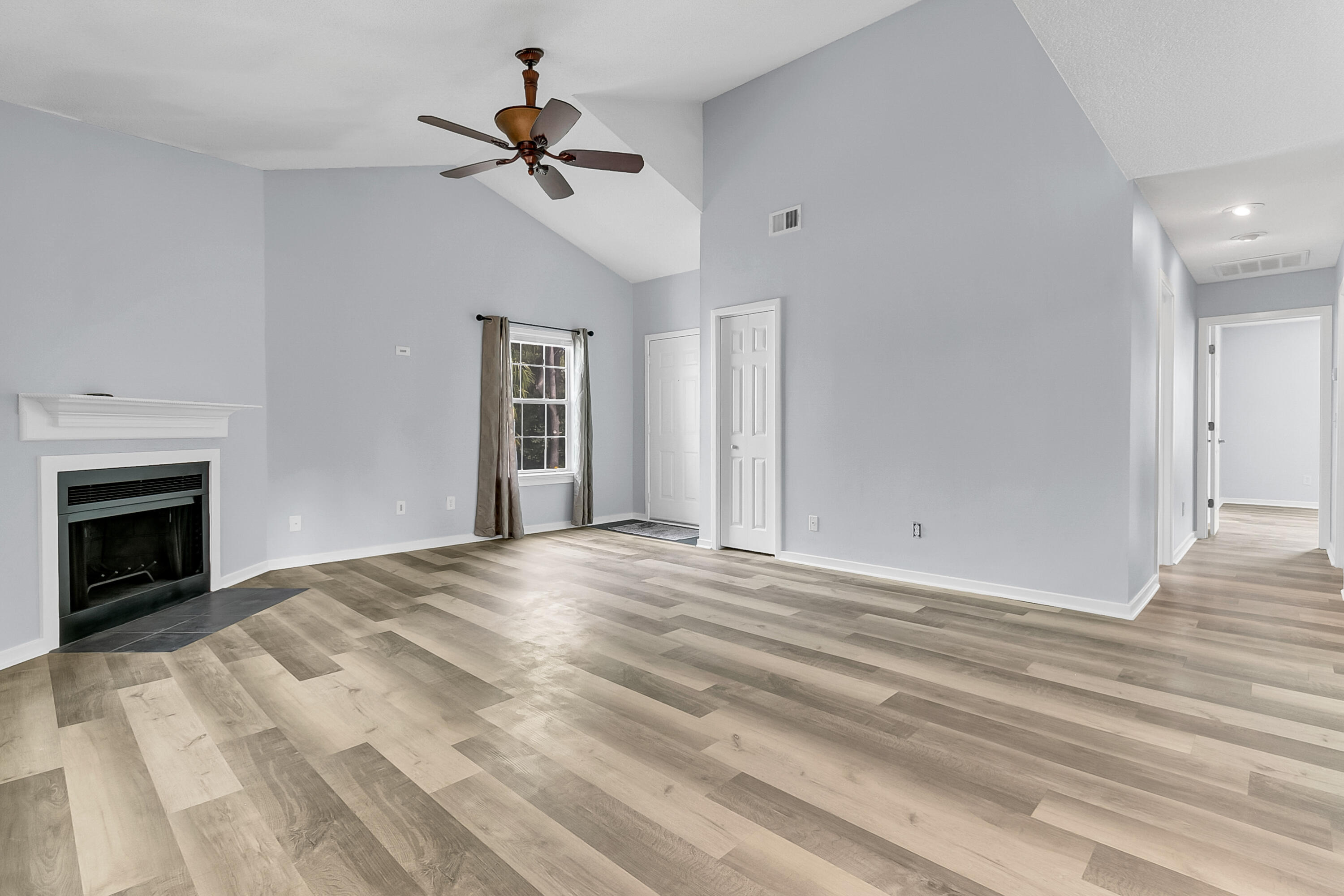 6231 Rolling Fork Road, Unit H (1208) North Charleston, SC 29406 - Photo 8 of 33 07. 6231 Rolling Fork Rd H Woodhill Plac