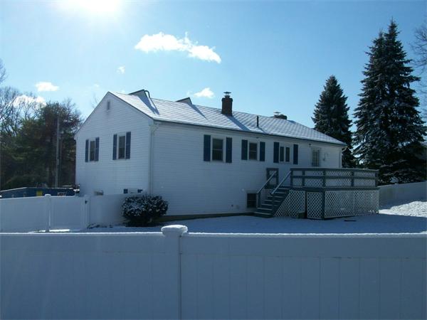 41 Ellen Road Taunton, MA 02780 - Photo 3 of 16 Gallery Image 3