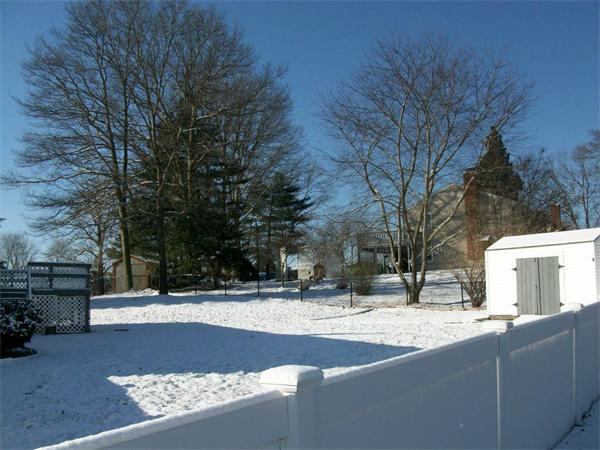 41 Ellen Road Taunton, MA 02780 - Photo 4 of 16 Gallery Image 4