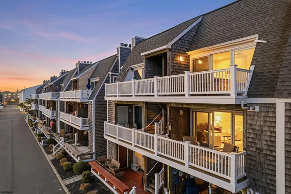 $795,000 | 1304 Harbour Cove, Unit 1304, Somers Point, NJ 08244