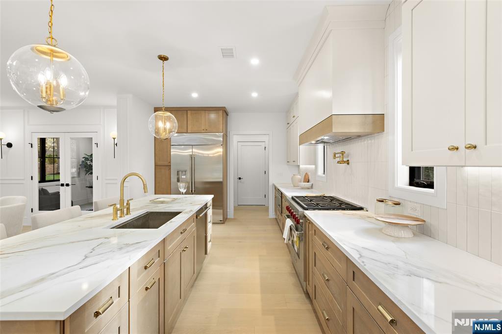 308 Myrtle Street Haworth, NJ 07641 - Photo 10 of 34