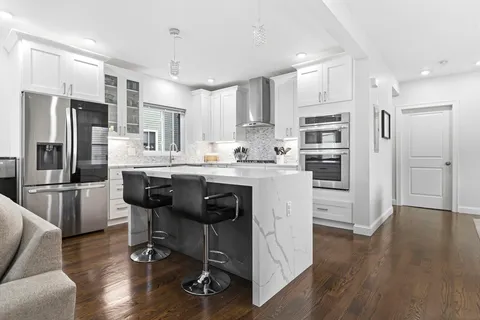 $1,089,000 | 16 Willard Avenue, Unit 1, Medford, MA 02155