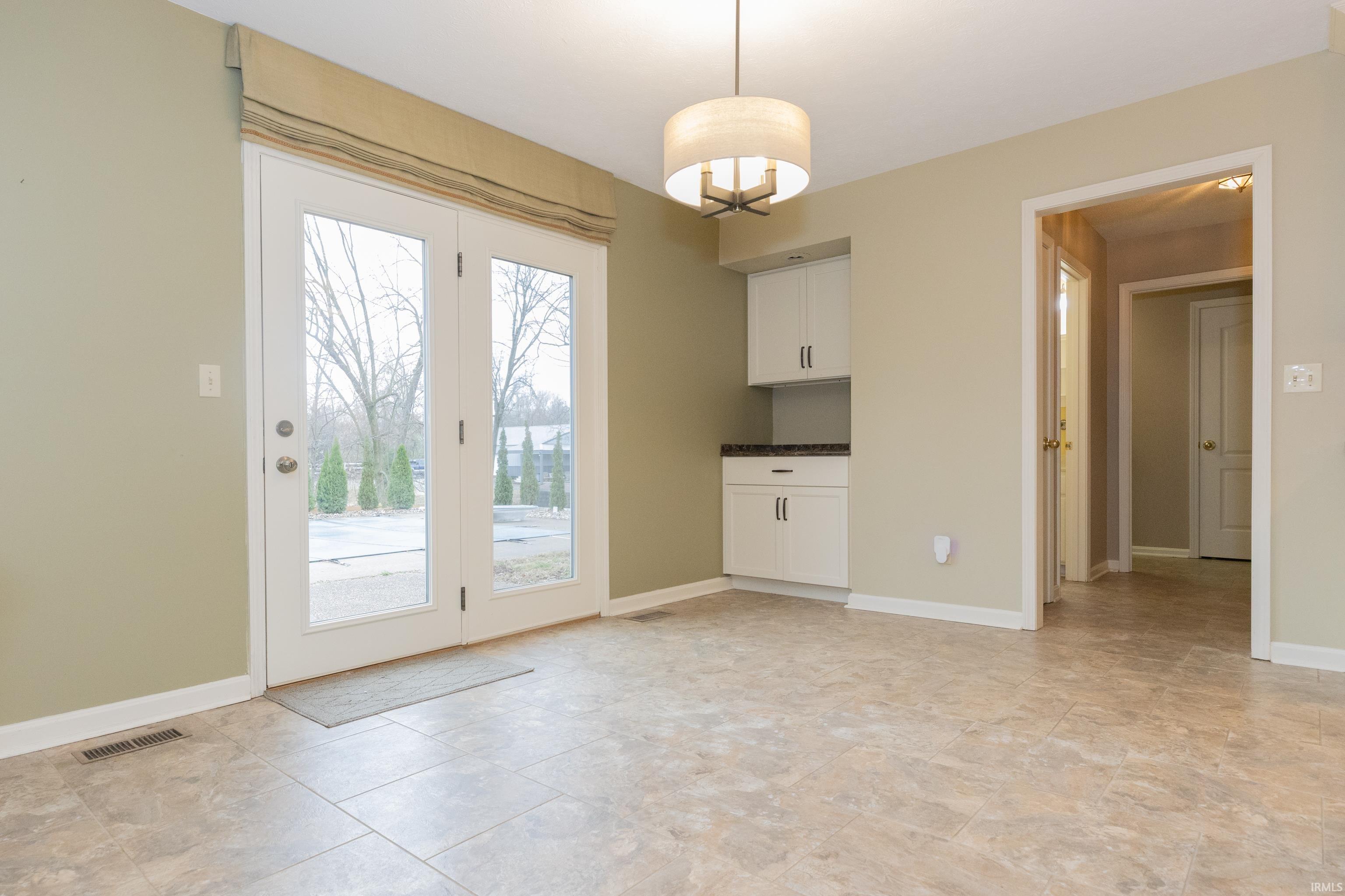 7255 Timber View Drive Newburgh, IN 47630 - Photo 15 of 36