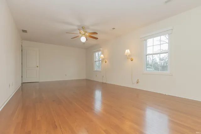 $488,700 | 7255 Timber View Drive, Newburgh, IN 47630