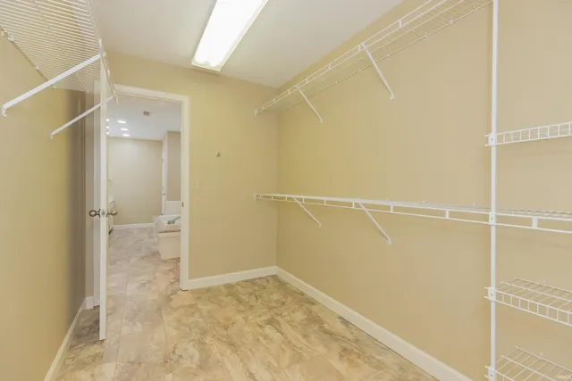 $488,700 | 7255 Timber View Drive, Newburgh, IN 47630