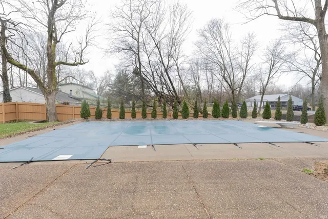 $488,700 | 7255 Timber View Drive, Newburgh, IN 47630