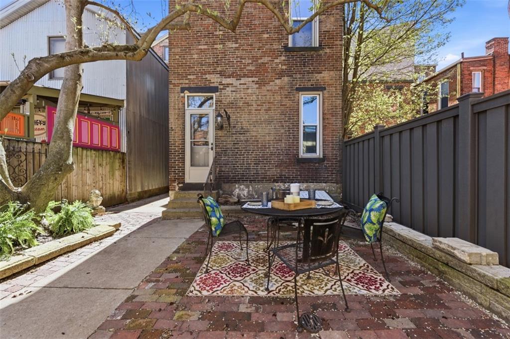 2315 Sarah Street Pittsburgh, PA 15203 - Photo 43 of 50