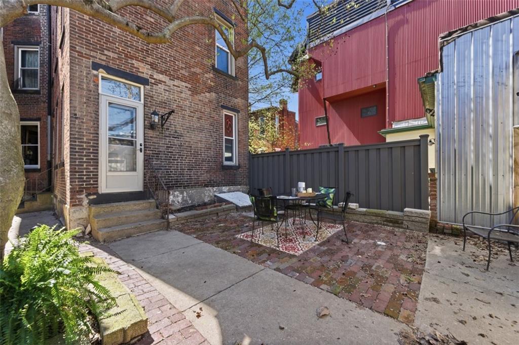 2315 Sarah Street Pittsburgh, PA 15203 - Photo 44 of 50