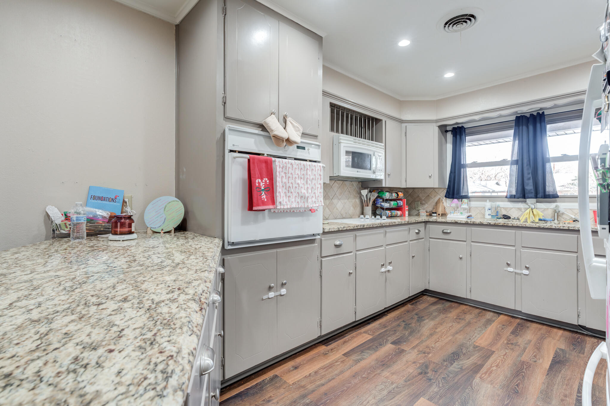 3423 60th Street Lubbock, TX 79413 - Photo 4 of 38 DSC06065_6_7_8_9