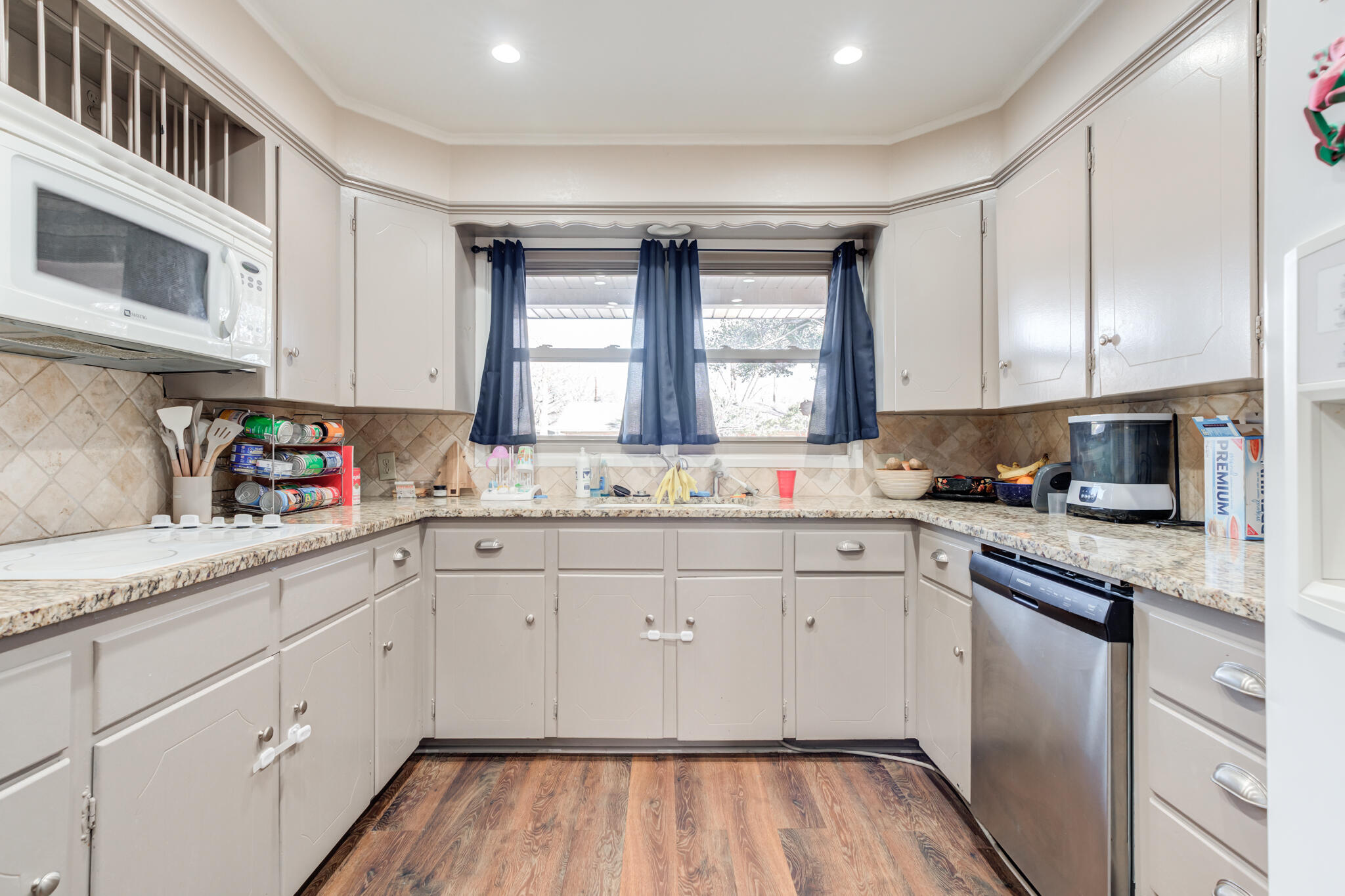 3423 60th Street Lubbock, TX 79413 - Photo 5 of 38 DSC06070_1_2_3_4