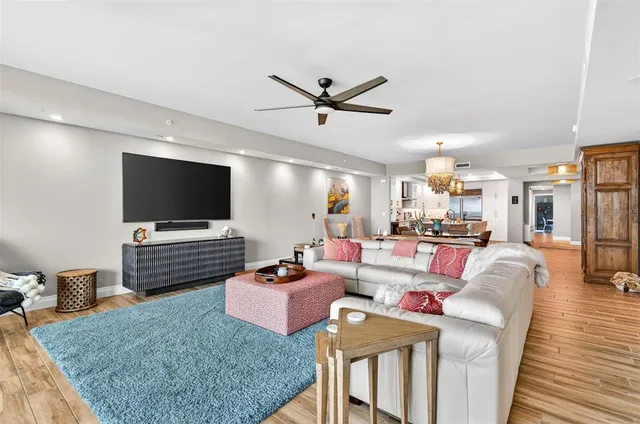 $3,499,500 | 800 Collany Road, Unit 304, St. Petersburg, FL 33715