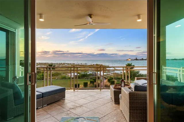 $3,499,500 | 800 Collany Road, Unit 304, St. Petersburg, FL 33715