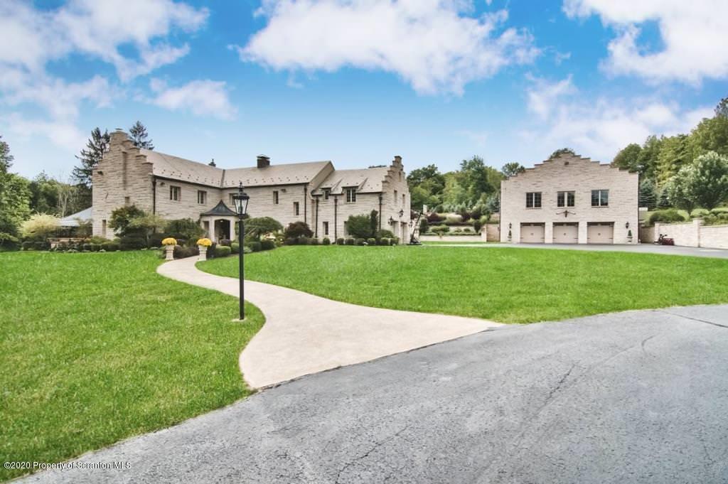 136 Carbondale Road Waverly, PA 18471 - Photo 10 of 113 Gallery Image 10