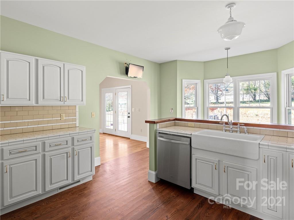 2153 Brevard Road Arden, NC 28704 - Photo 9 of 24 Gallery Image 9