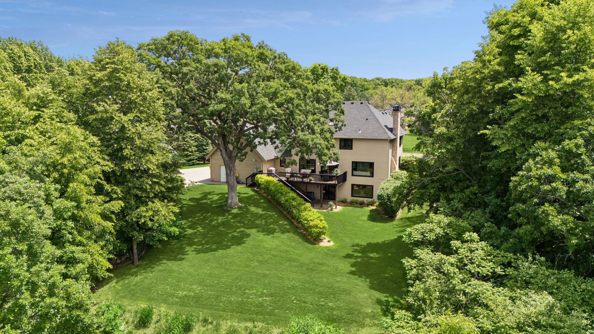 135 Luce Line Ridge Orono, MN 55359 - Photo 4 of 99
