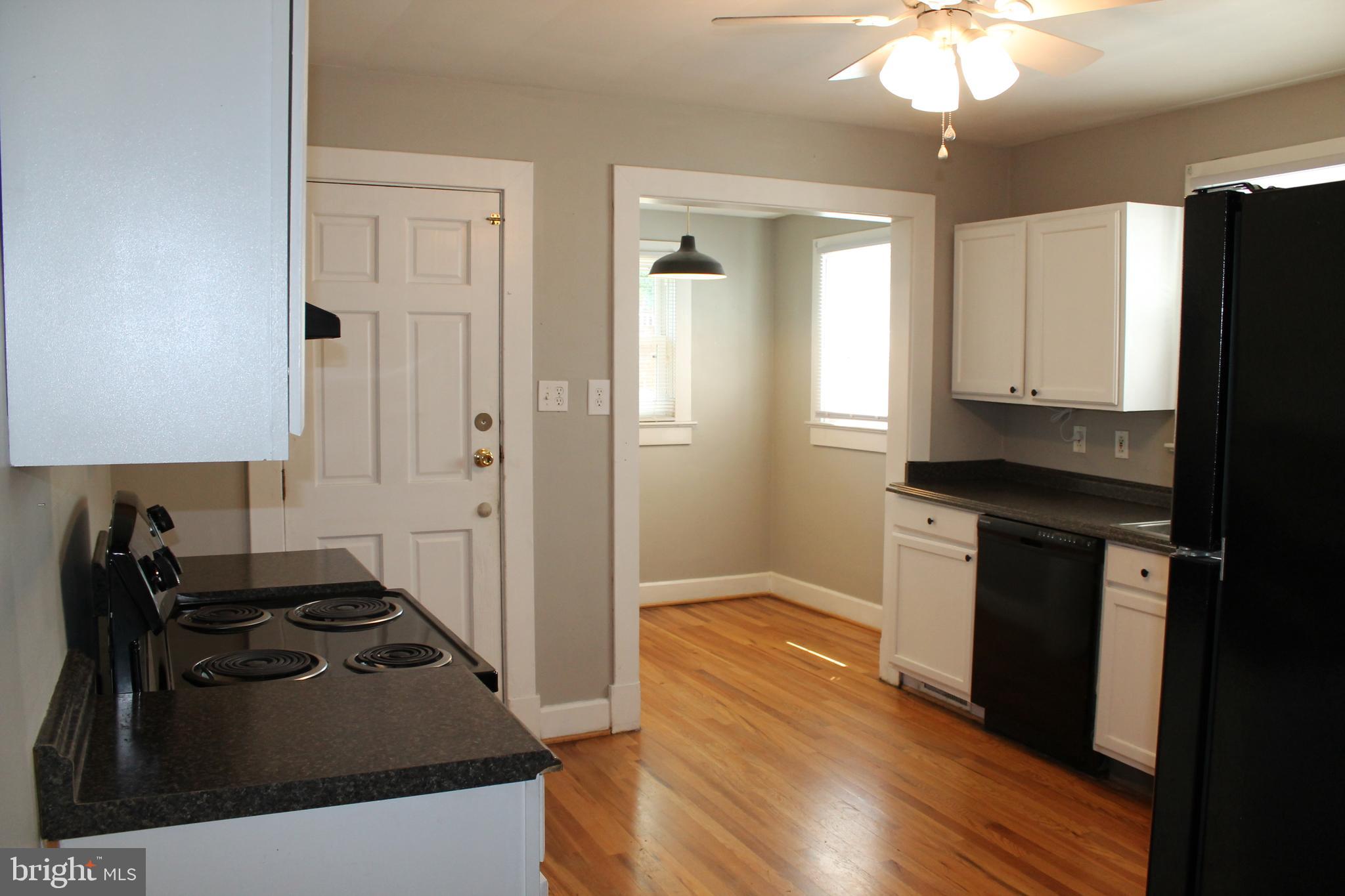 104 North Pleasant Valley Road Winchester, VA 22601 - Photo 12 of 43